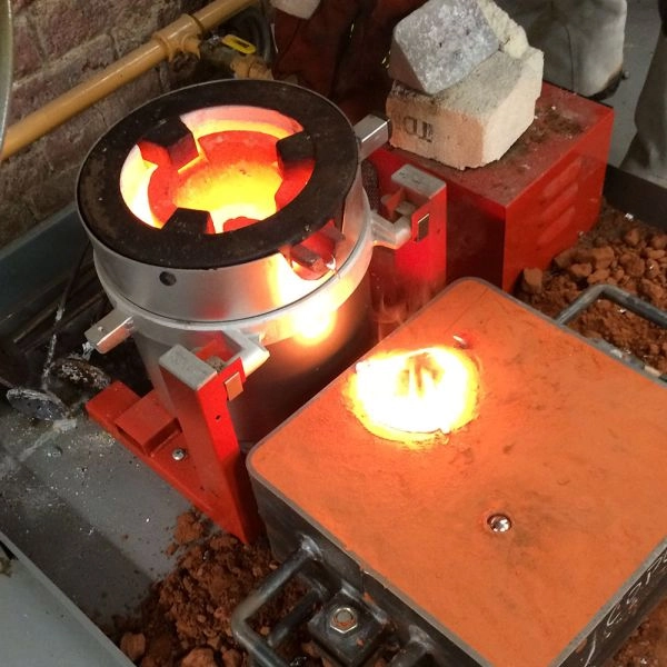 Safety Tilt Crucible Furnace - CM450PB